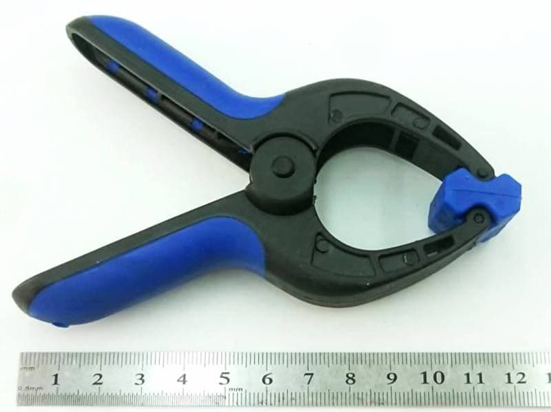 Plastic Spring Clamps (Medium)