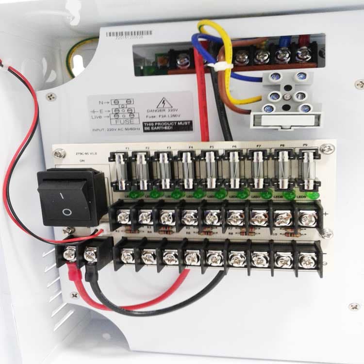 Alimentation 9 canaux 12V 10A  — image 1
