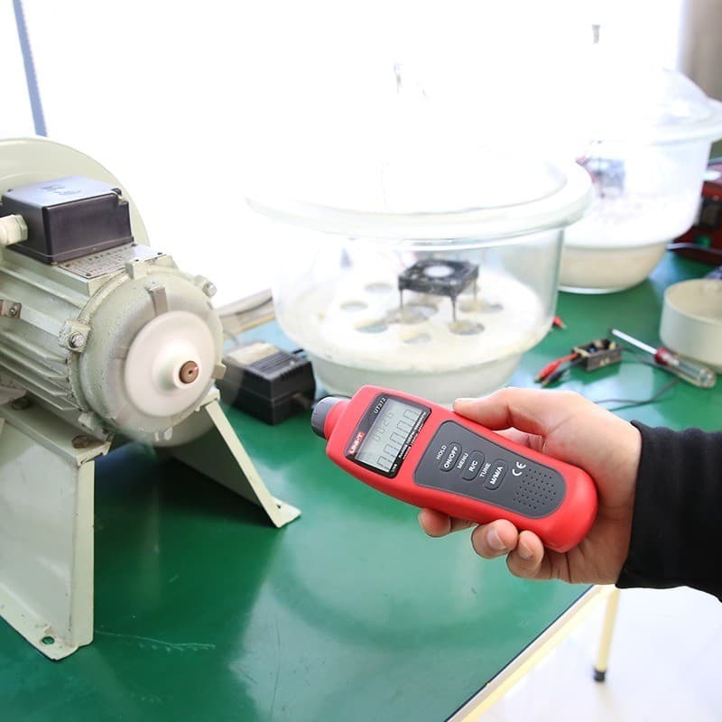 UT371 Tachometer (Measuring RPM) — image 1
